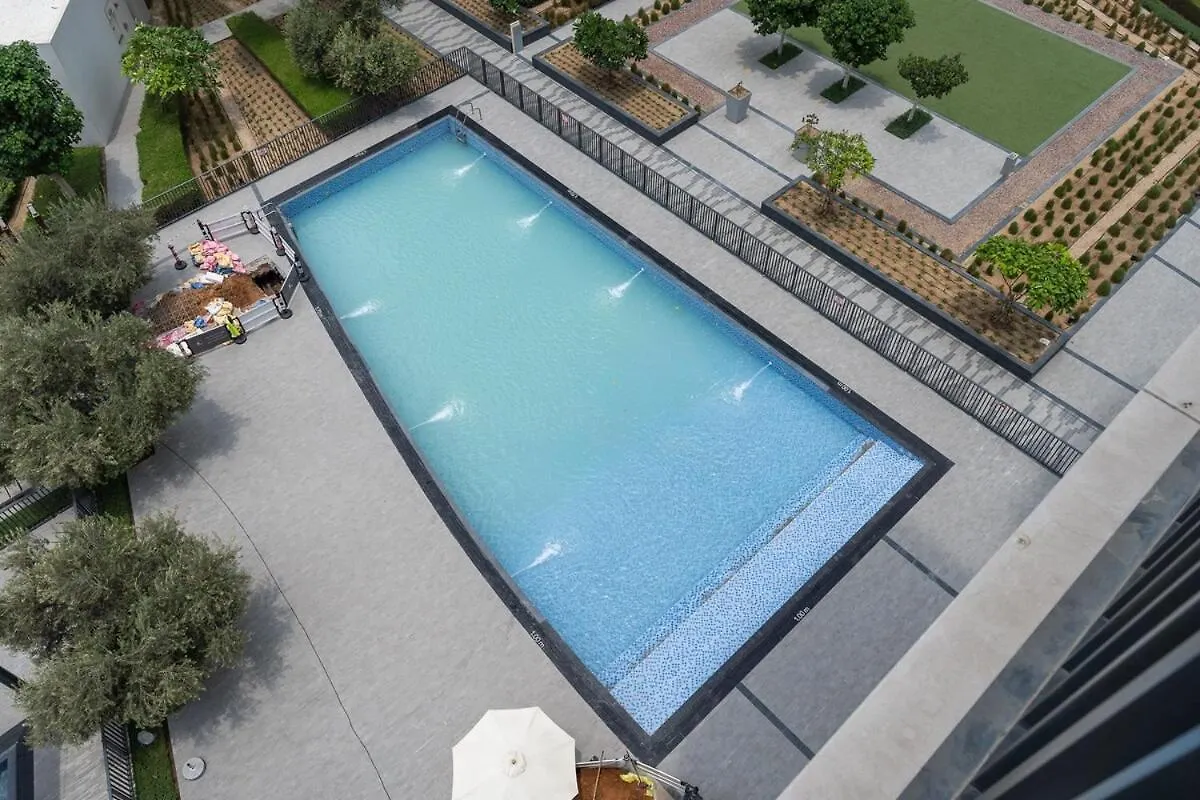 Apartment Bright And Chic 2-Bedrooms In Downtown Near Burj Khalifa And Dubai Mall!